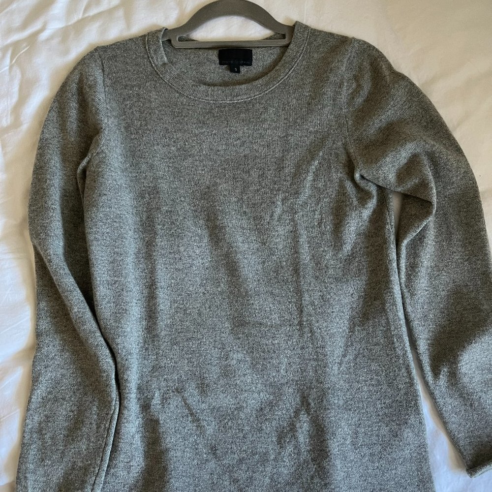 J. Crew Women Cashmere crewneck sweater Small